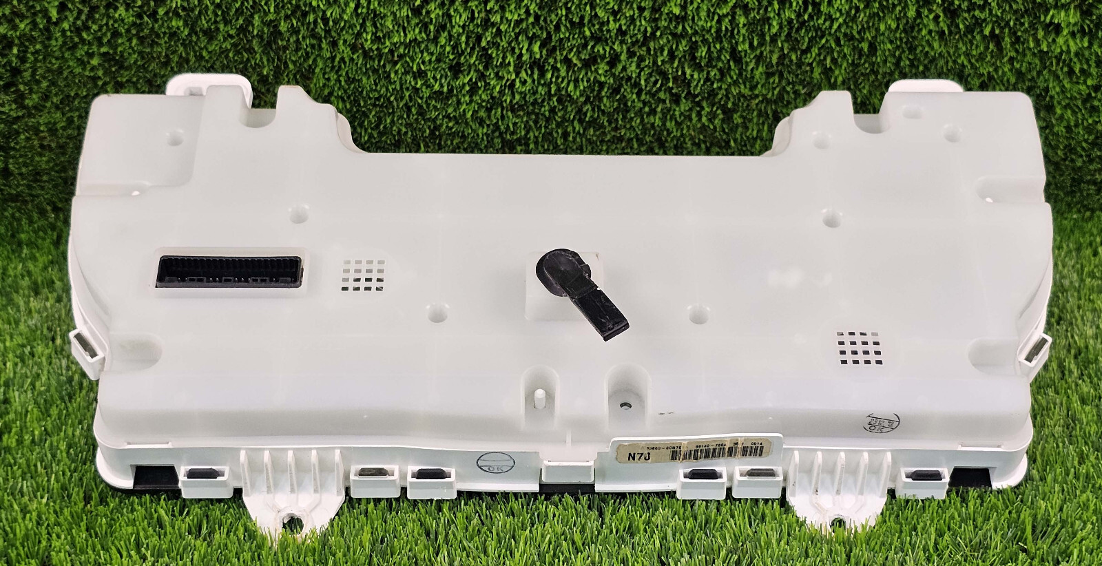 Toyota Tundra 2014 Instrument Cluster Speed meter gauges Oem used