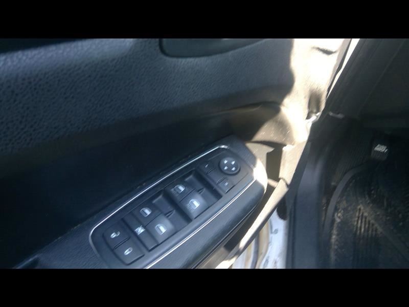 Speedometer Cluster 140 MPH Fits 14 300 698340