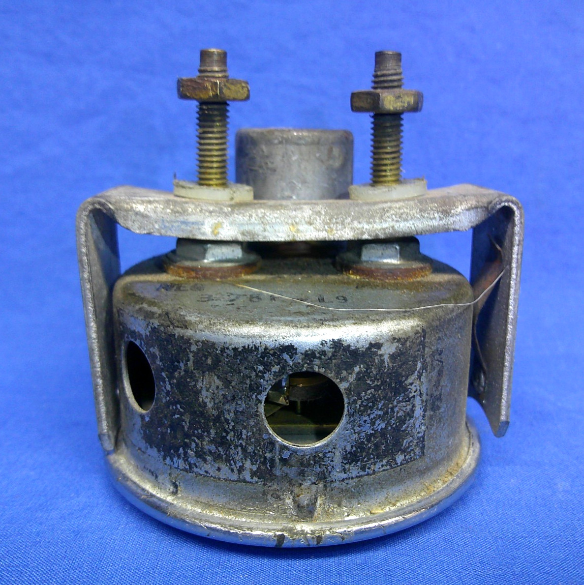 Vintage 1960s Stewart Warner Battery Charge Volts Gauge 2-1/16″