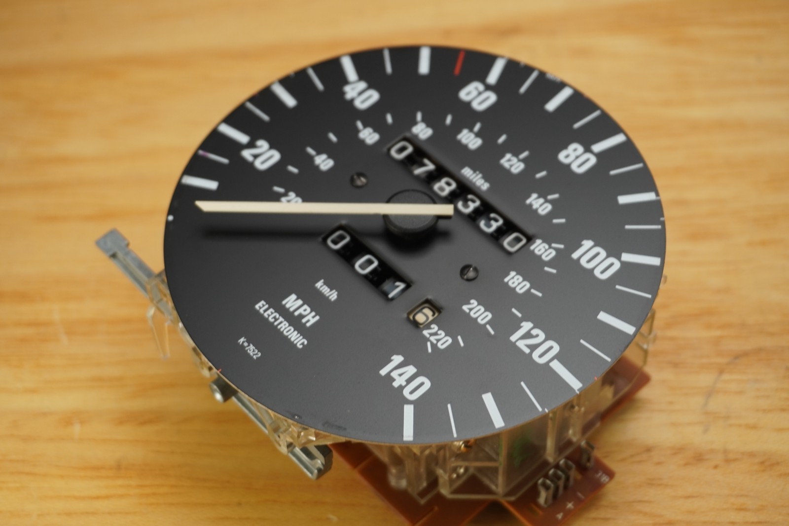 Genuine BMW E28 528e / 524td Speedometer Speedo Gauge 140mph 62121377678
