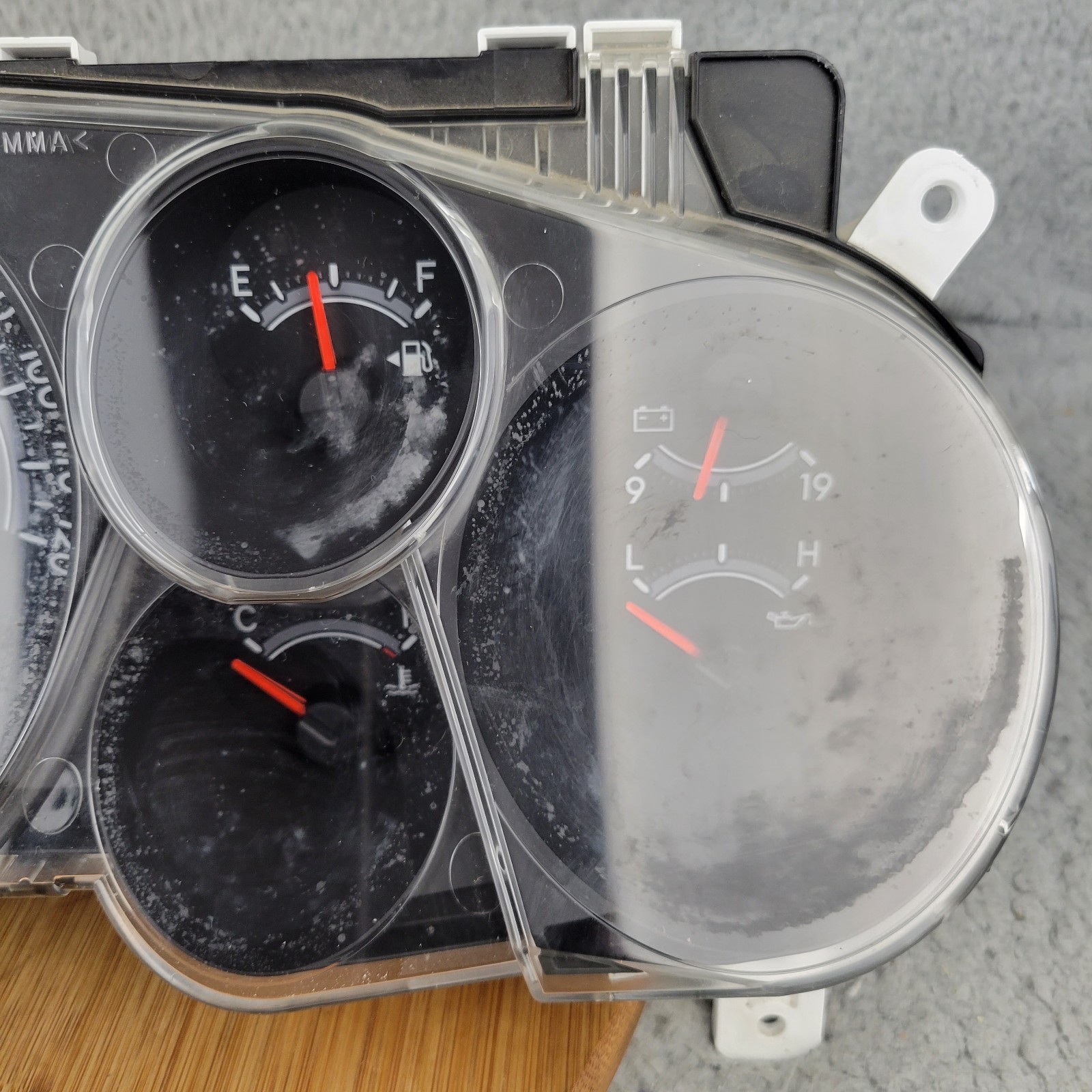 Gauge Cluster Speedometer SR5 5.7L V8 2WD 769166-280A OEM 2008 Toyota Tundra