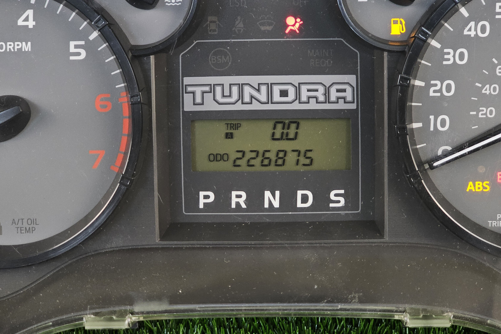 Toyota Tundra 2014 Instrument Cluster Speed meter gauges Oem used