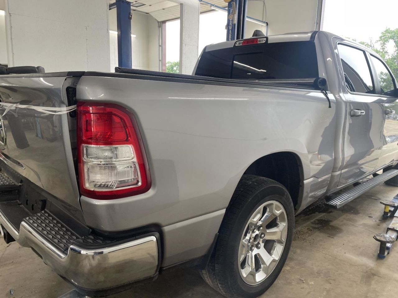 Speedometer New Style 6 Lug Wheel Cluster MPH Fits 20 DODGE 1500 PICKUP 981828