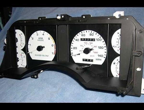 White Face Gauges for 1987-1989 Ford Mustang 140 MPH