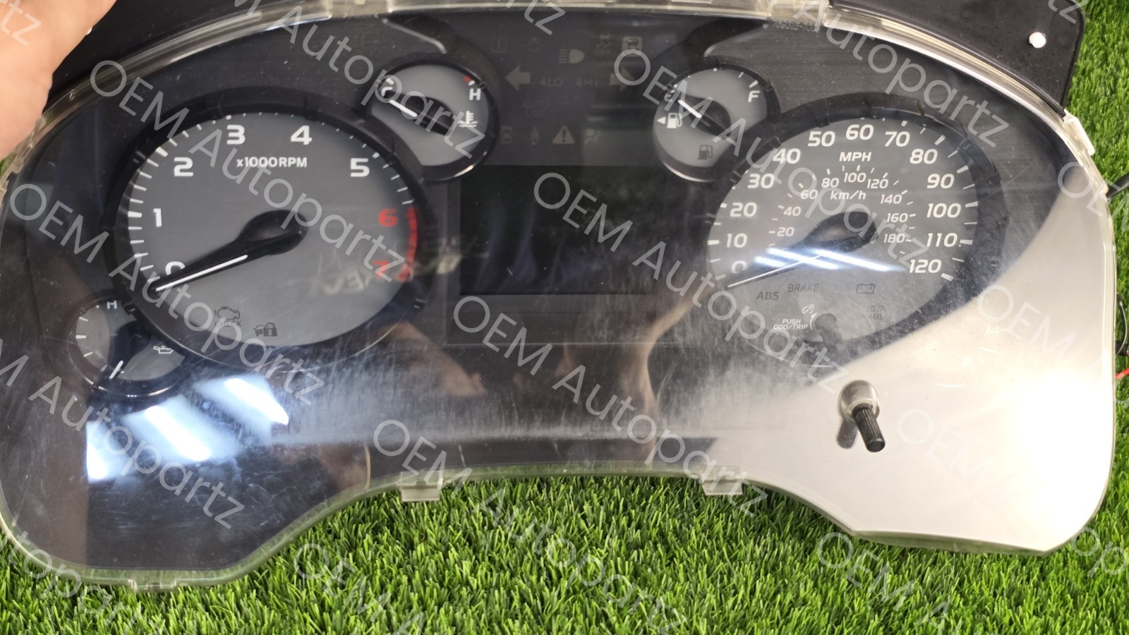 Toyota Tundra 2016-2017 Instrument Cluster Speed meter gauges Oem used