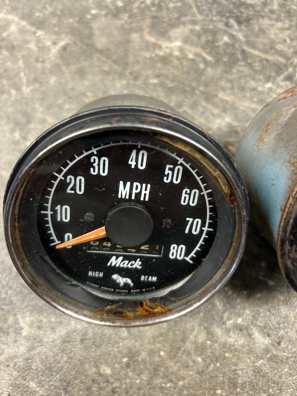 Mack Truck Speedometer (823426) & Tachometer (823436) Stewart Warner