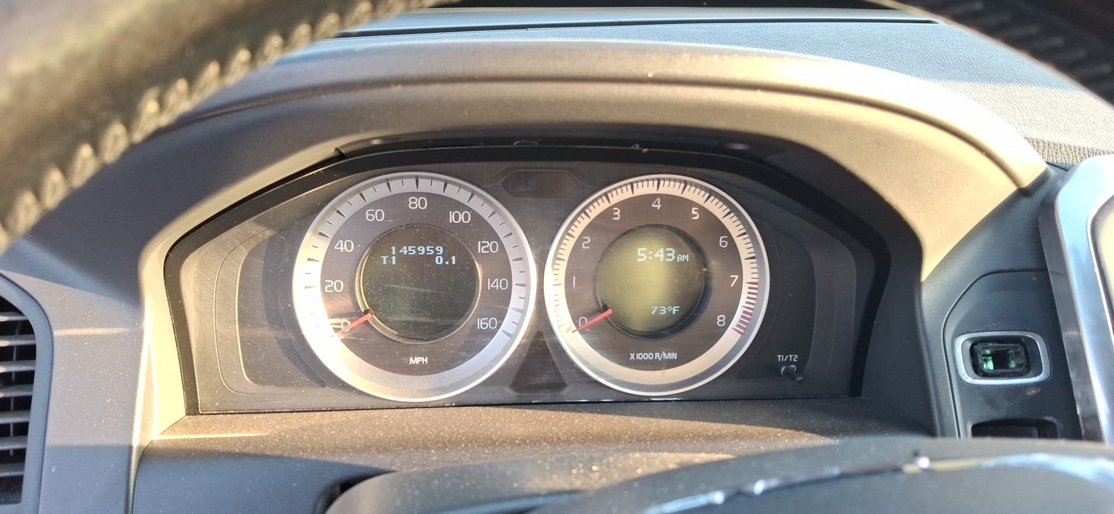2013 60 Series OE Speedometer Gauge Cluster 145K Miles Volvo