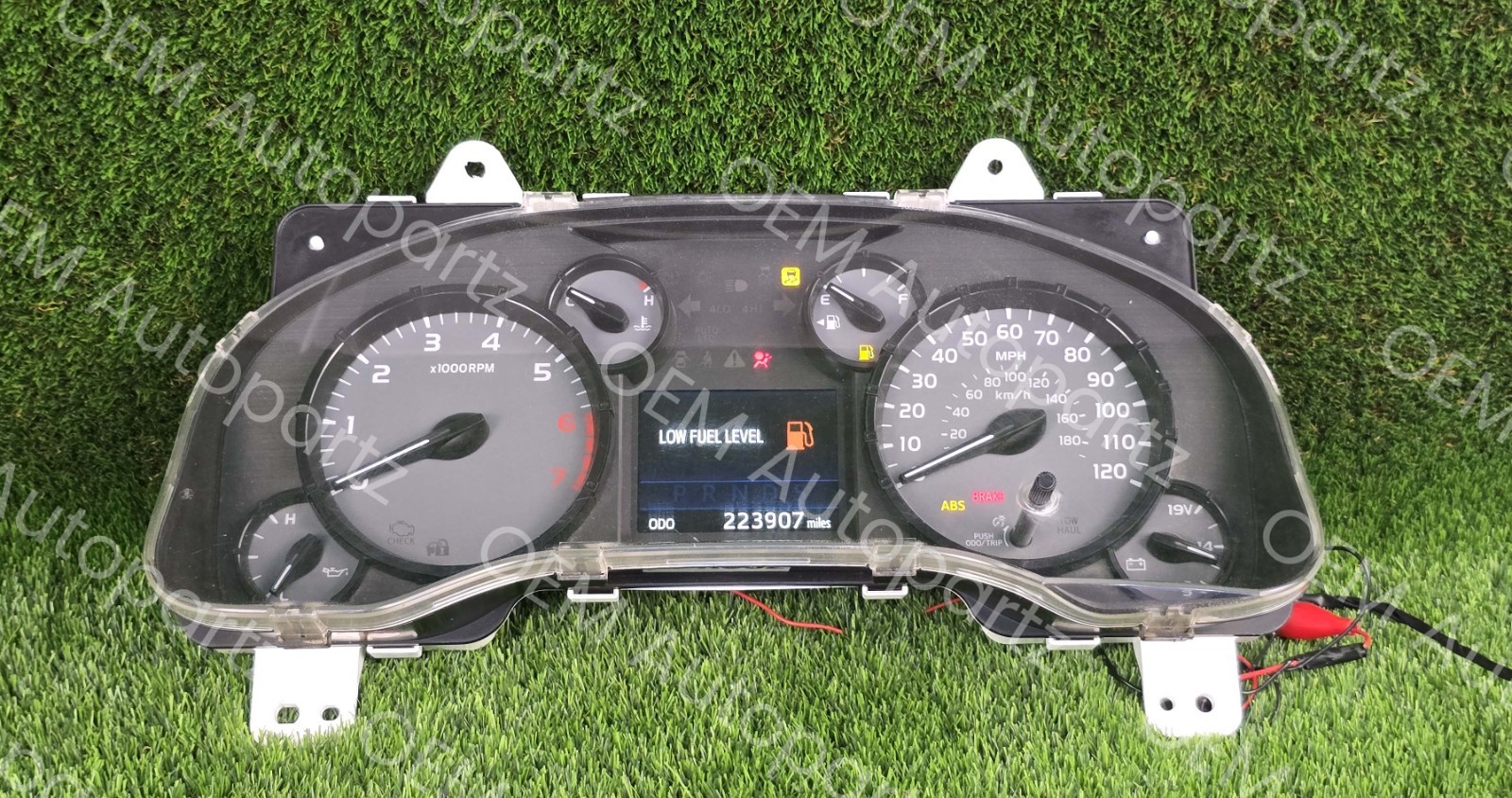 Toyota Tundra 2016-2017 Instrument Cluster Speed meter gauges Oem used