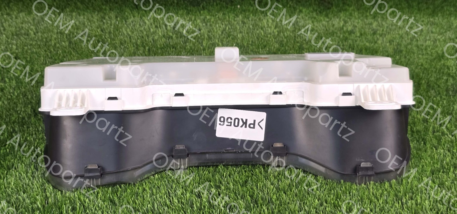 Toyota Tundra 2016-2017 Instrument Cluster Speed meter gauges Oem used