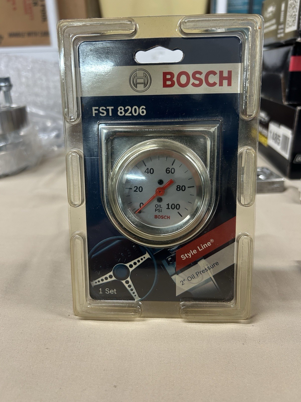 Bosch FST8206 Style Line 2″ Mechanical Oil Pressure Gauge (White Face)