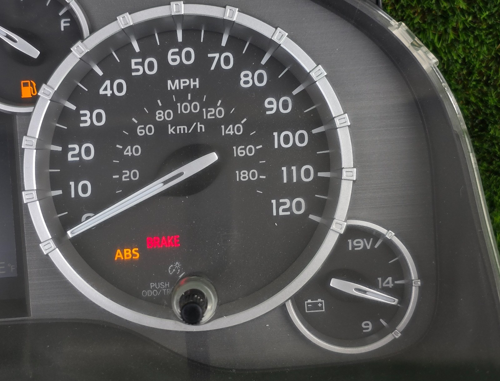 Toyota Tundra 2016-2017 Instrument Cluster Speed meter gauges Oem used