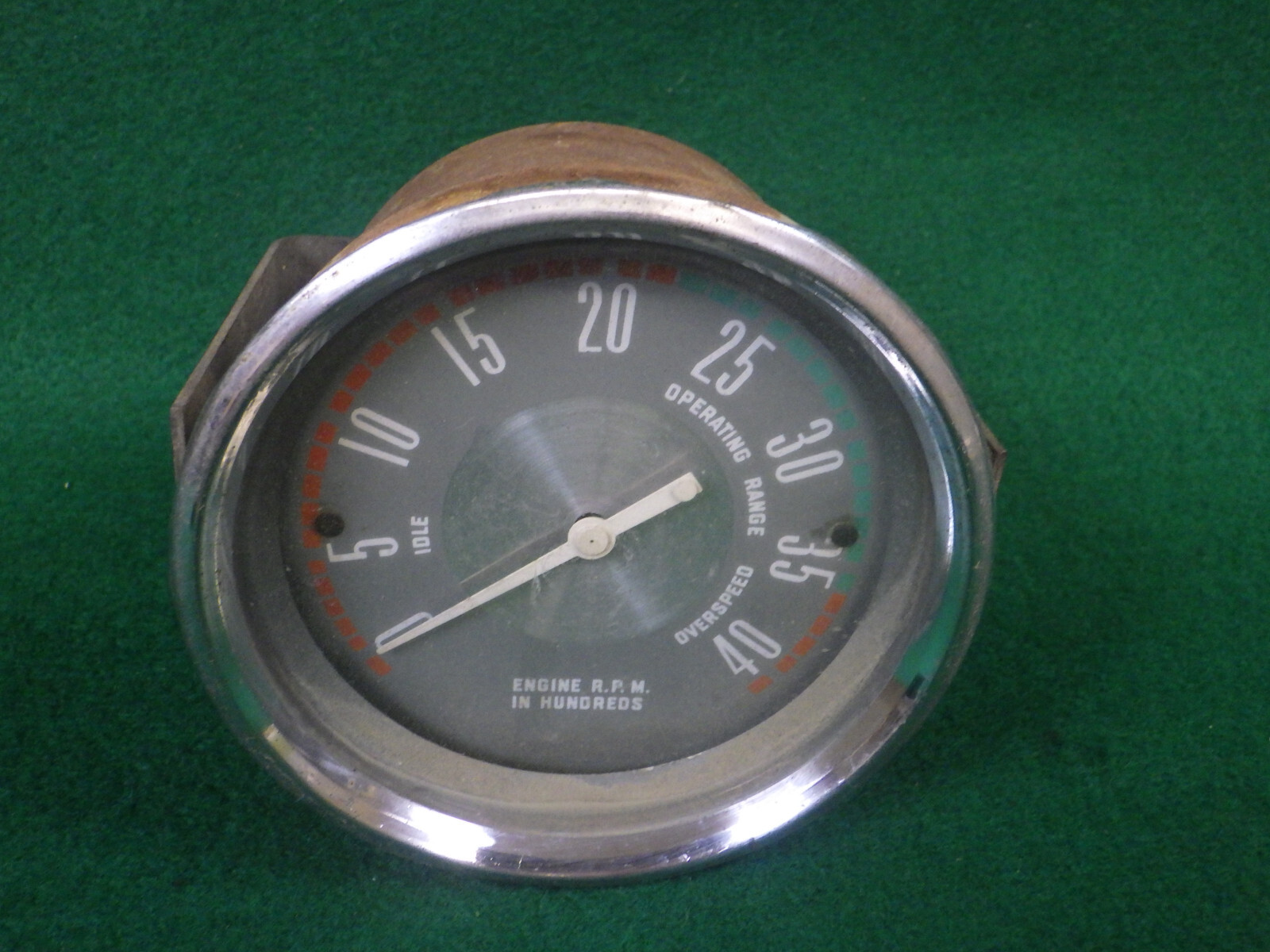 Vintage Ford big truck mechanical tachometer N,C,F Series? 1960s 4000 rpm
