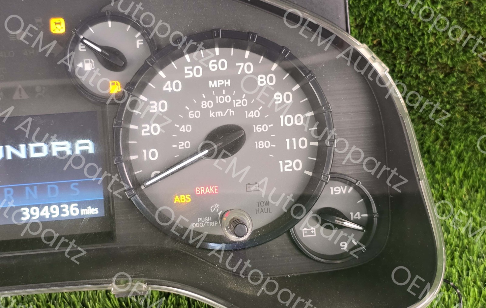 Toyota Tundra 2016-2017 Instrument Cluster Speed meter gauges Oem used