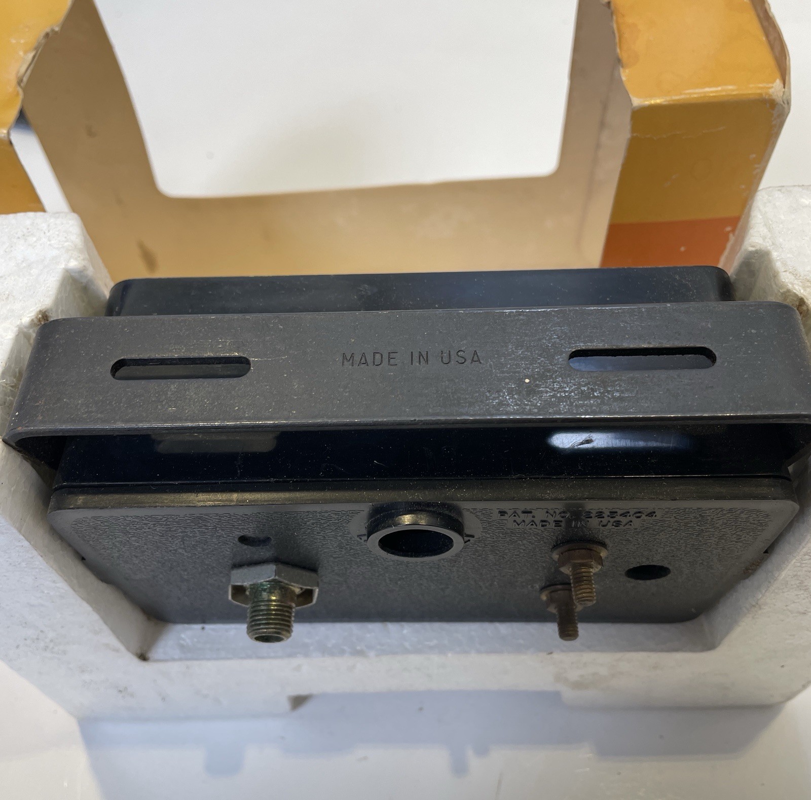 Vintage 1970’s RAC 2 Gauge Pod Oil Pressure Ammeter Amp NOS MODEL #923 OPEN BOX