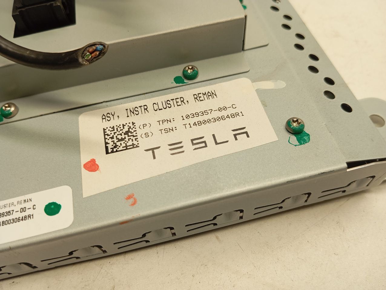 TESLA S 2014 Speedometer 4205566