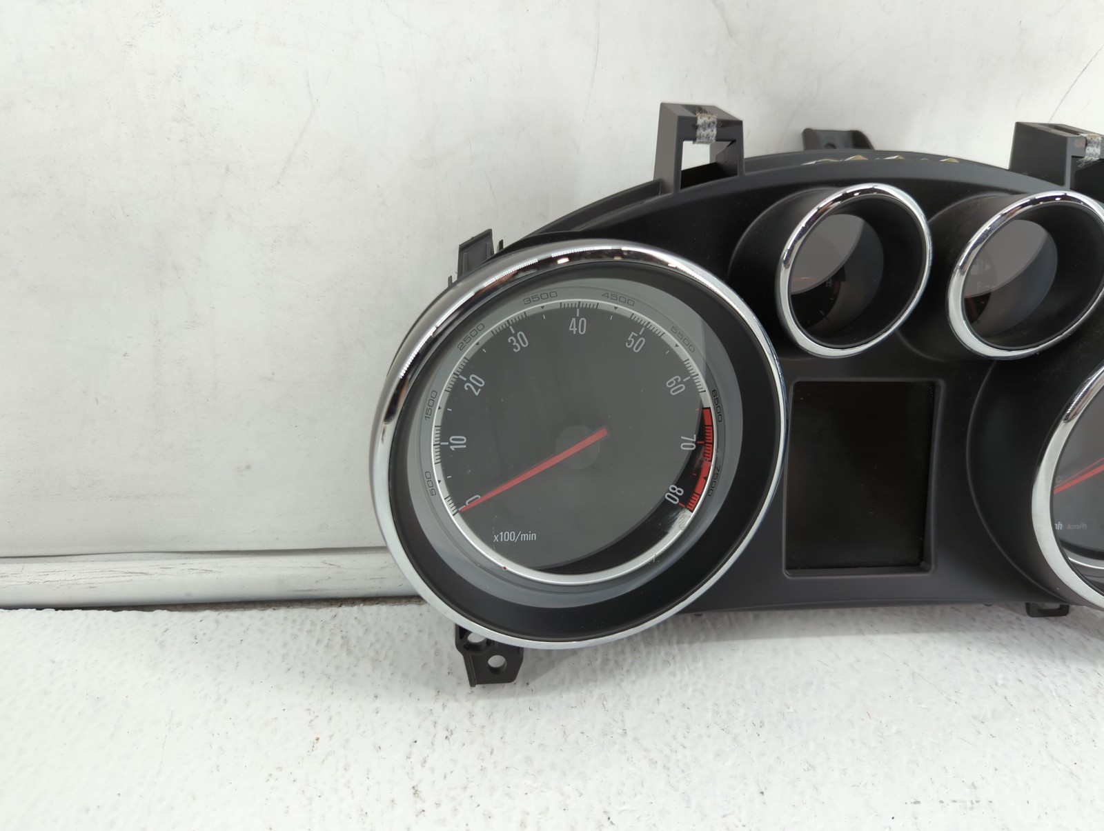 2015-2015 Buick Encore Speedometer Instrument Cluster Gauges 42342739 U5H9R