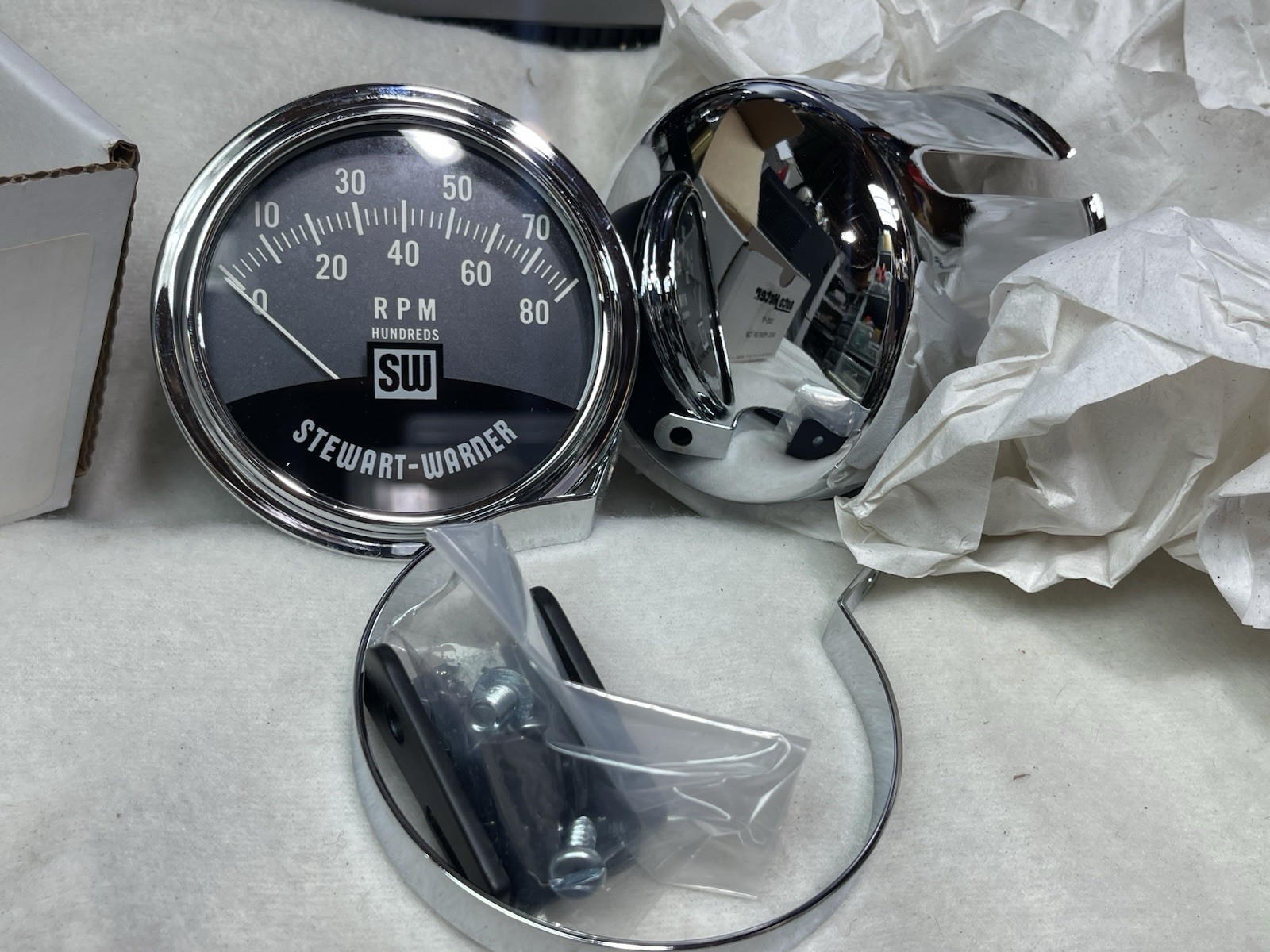 8k Stewart Warner Tachometer w V8 Sending Unit W Mounting Cup, Pure Perfection