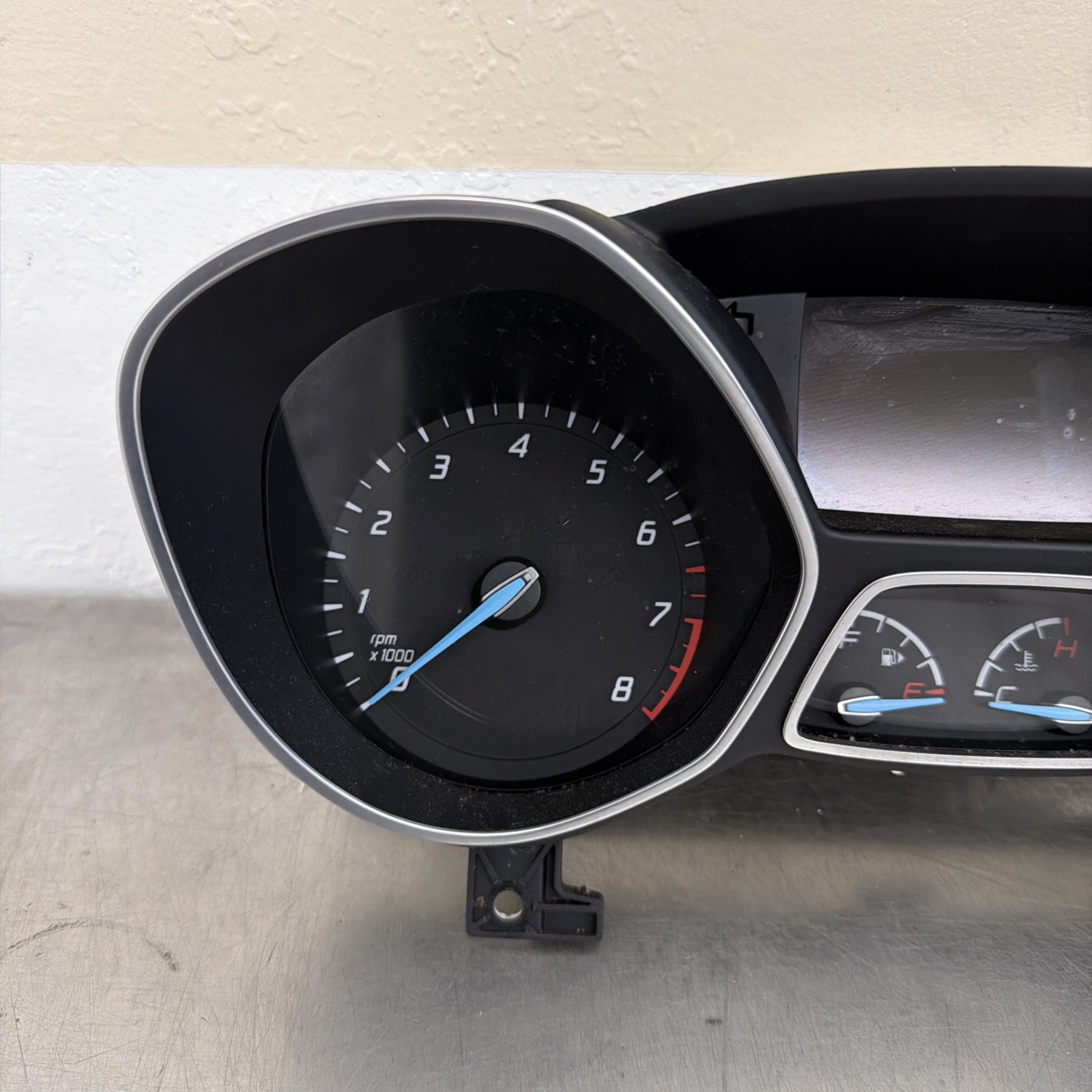 Speedometer Cluster 142k With Message Center MPH 2013-2014 FORD ESCAPE OEM