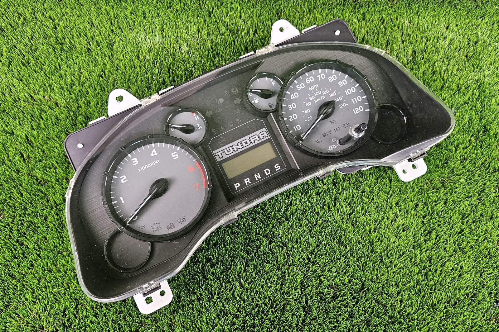 Toyota Tundra 2014 Instrument Cluster Speed meter gauges Oem used