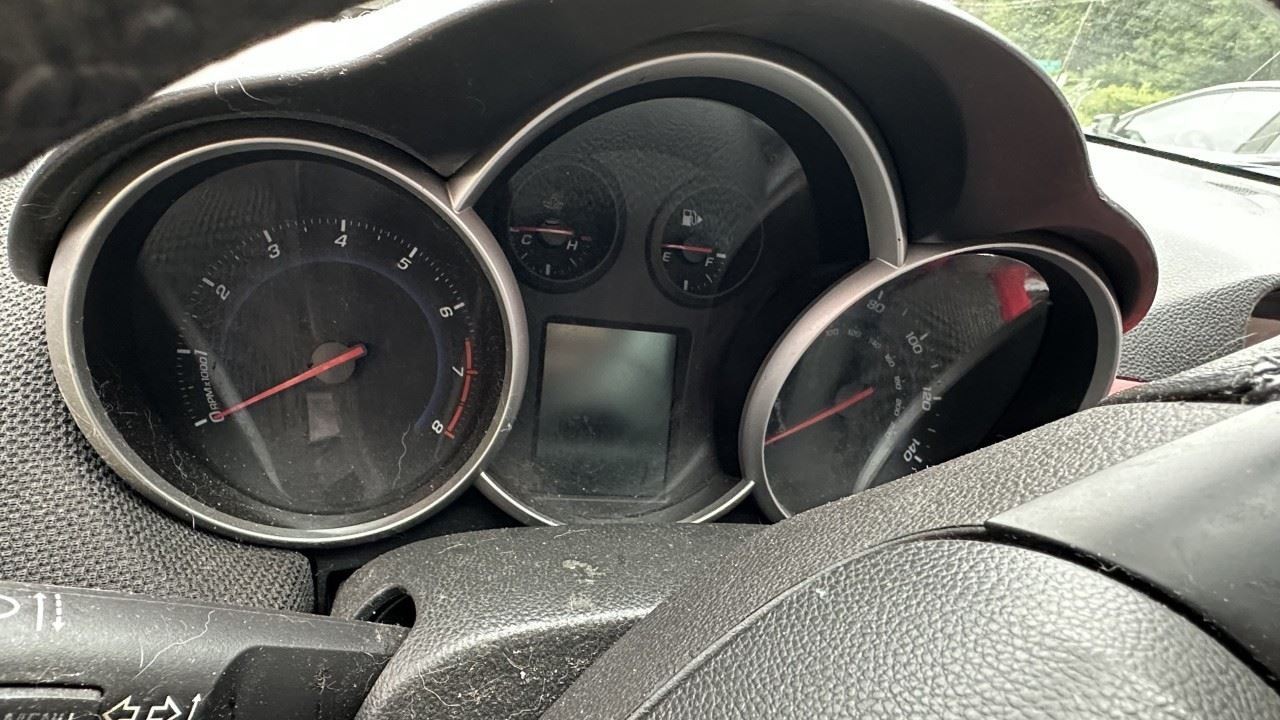 2013-2014 Chevrolet Cruze Speedometer MPH US Market With Black OEM 1382017