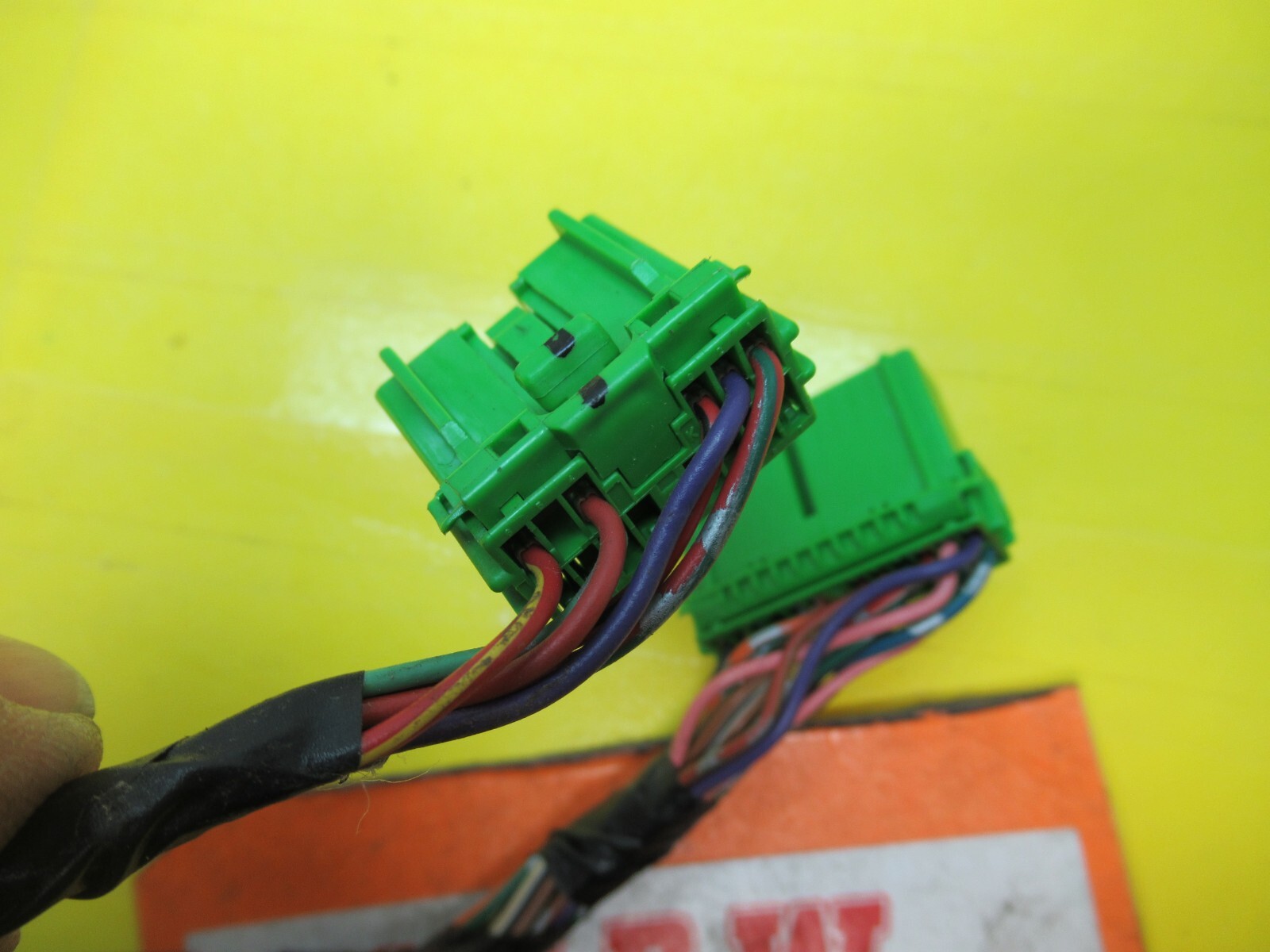 WIRE PLUG off SPEEDOMETER 2.5L AUTO TRANSMISSION 4 SPEED for 05 LEGACY OUTBACK