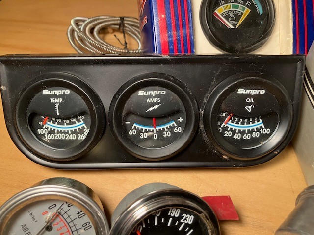 Vintage auto gauges Speedometer, oil pressure, Temperature SW Auto meter etc. 10