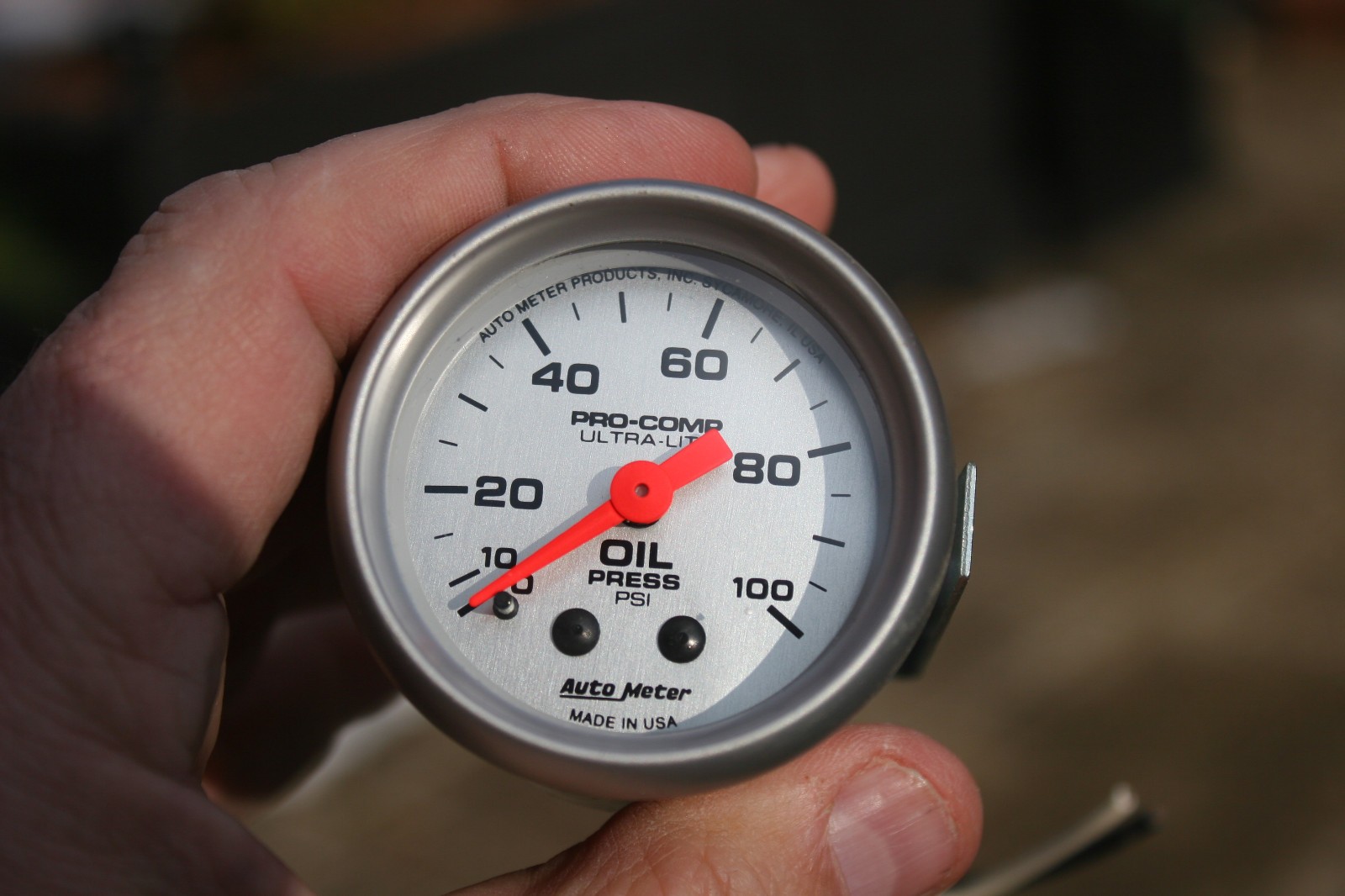 AutoMeter Pro-Comp Ultra-Lite 2 1/16″ 100 lbs Oil Pressure Gauge – 4321 – K
