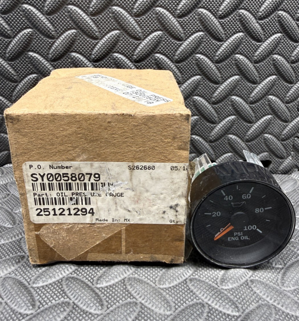 Mack 25121294 Replacement Engine Oil Pressure Gauge