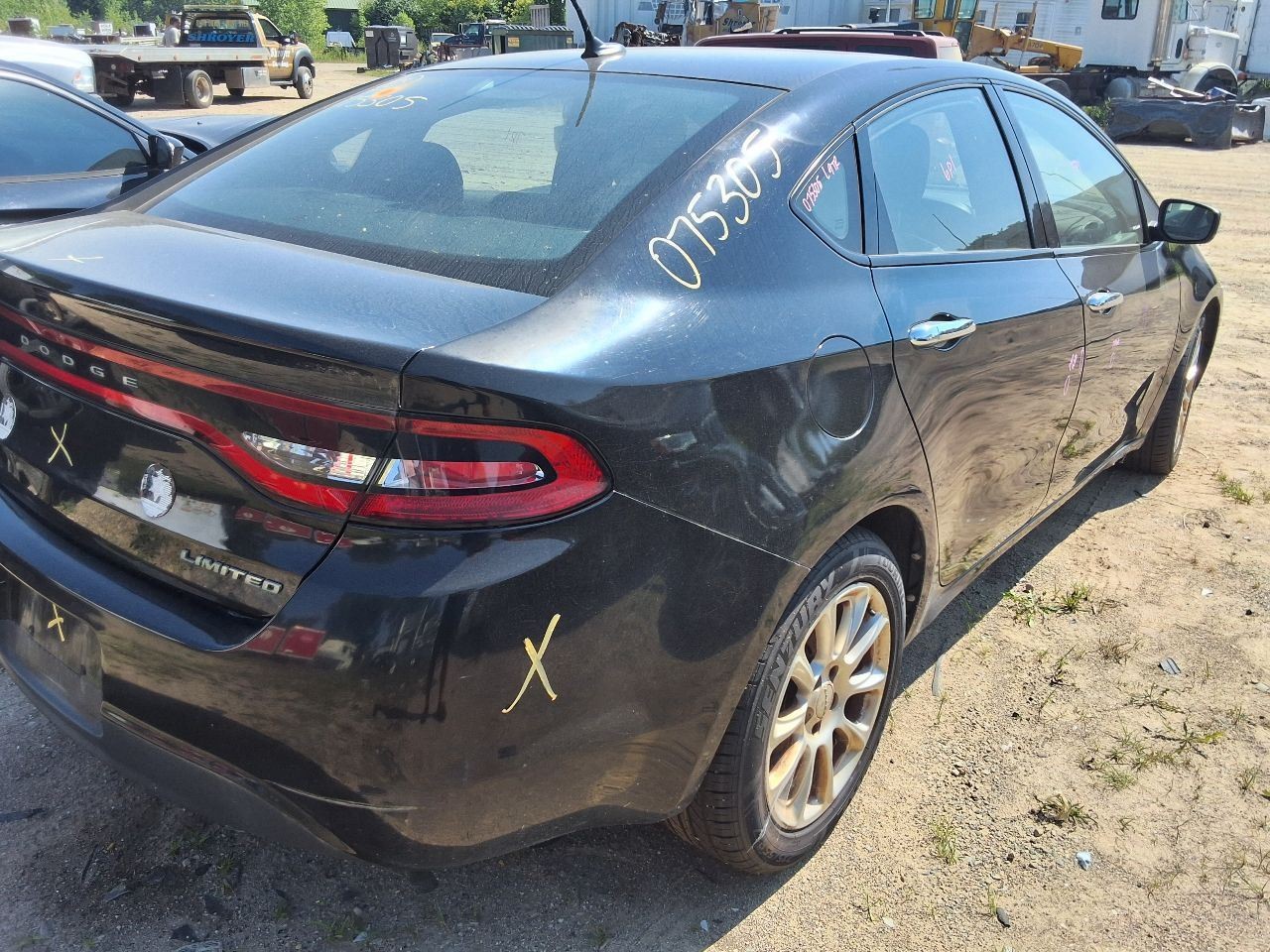 Speedometer Cluster KPH 240 Digital ID 5091894AE Fits 13 DART 1375608