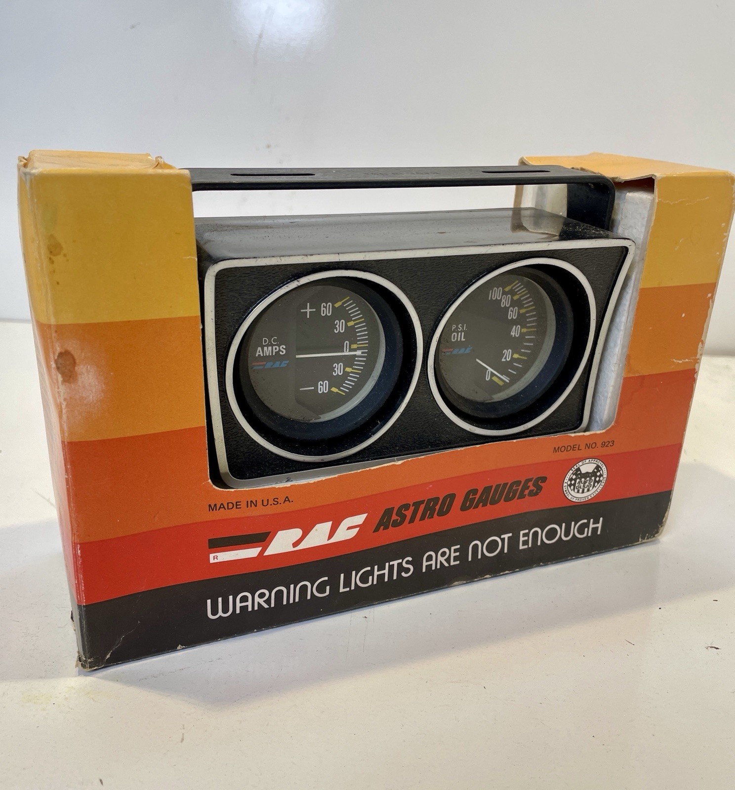 Vintage 1970’s RAC 2 Gauge Pod Oil Pressure Ammeter Amp NOS MODEL #923 OPEN BOX