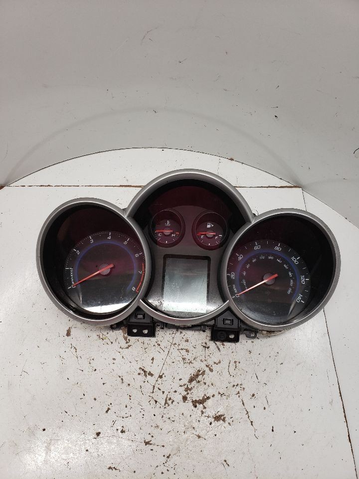 2013-2014 Chevrolet Cruze Speedometer MPH US Market With Black OEM 1382017