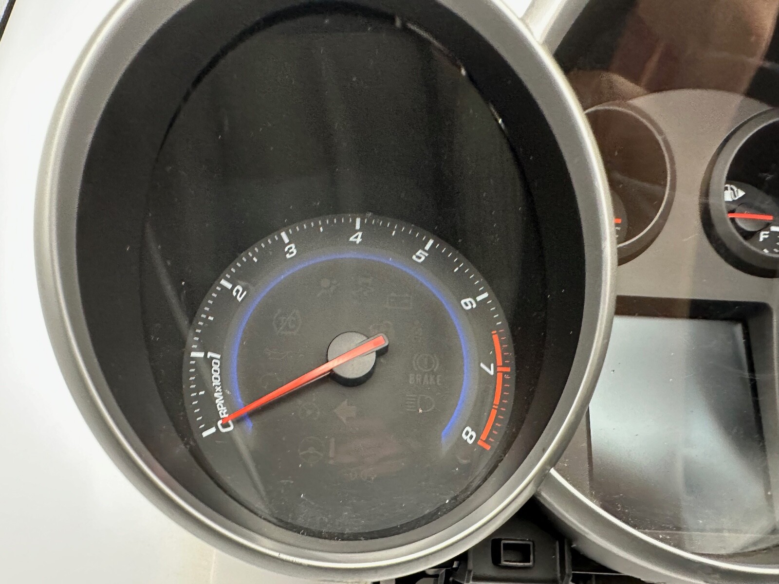 OEM 13-14 Chevrolet Cruze J300 1.4L Sedan Speedometer Gauges Instrument Cluster