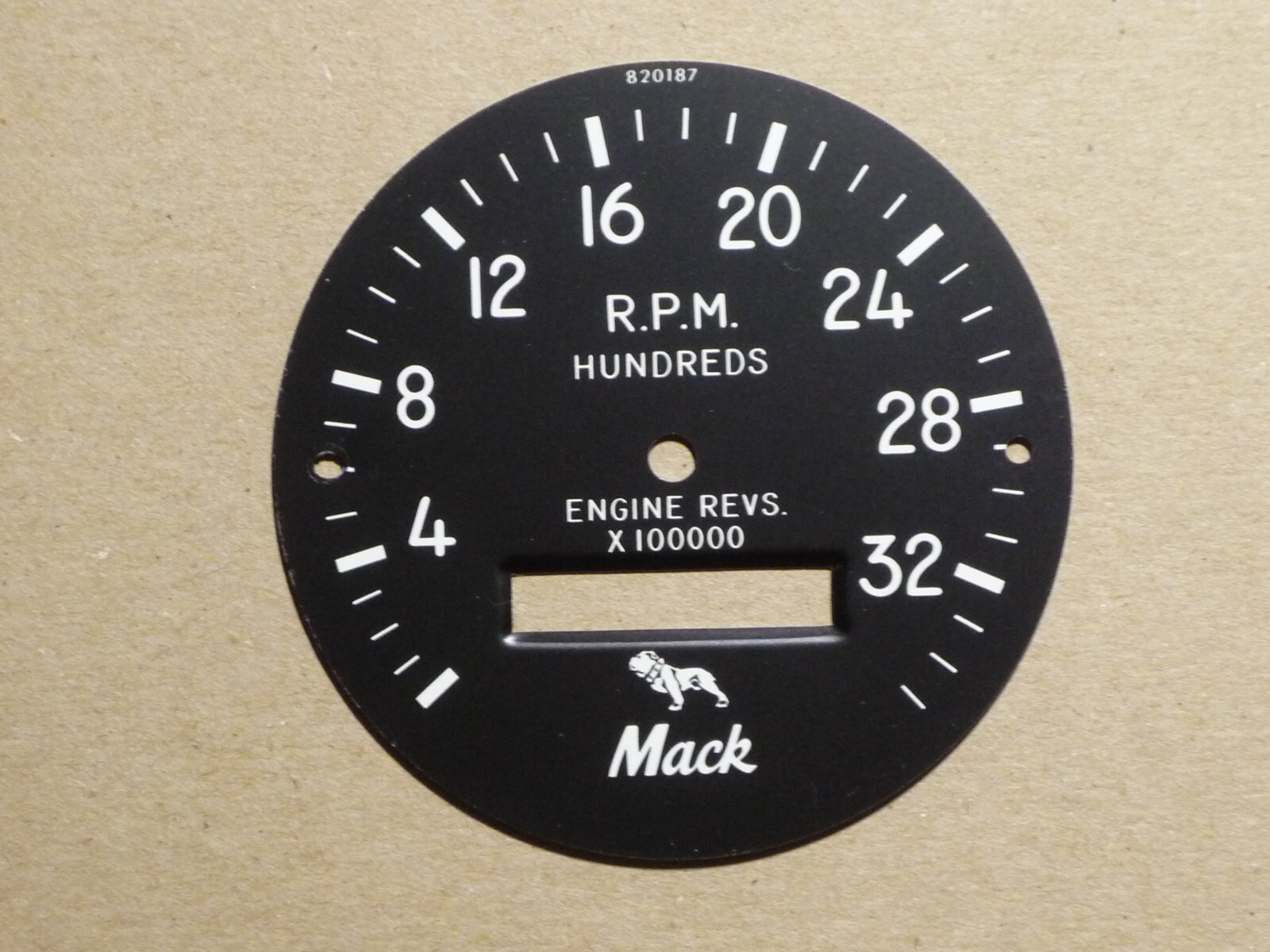 OEM VINTAGE MACK TRUCK 3500 RPM TACHOMETER DIAL FACE-PLATE FOR SW 551-SB TACH