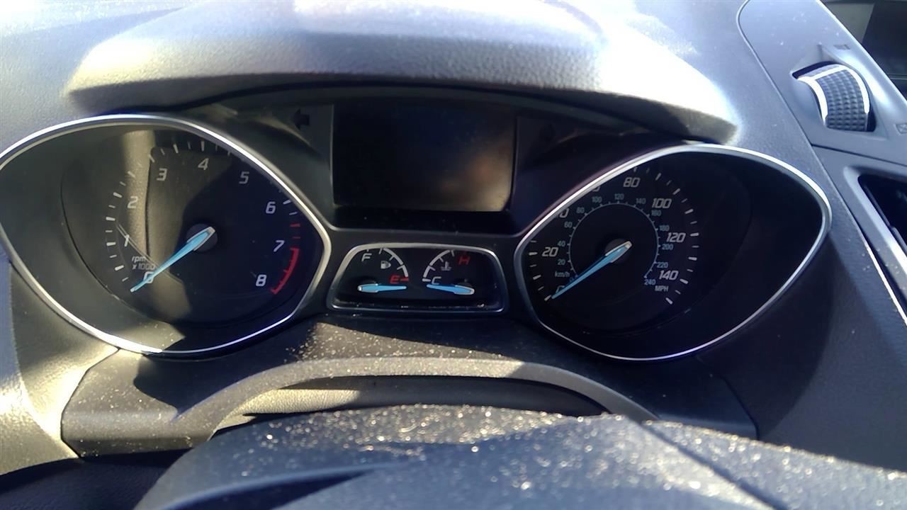 Escape Speedometer Cluster With Message Center MPH Fits 16 4938690