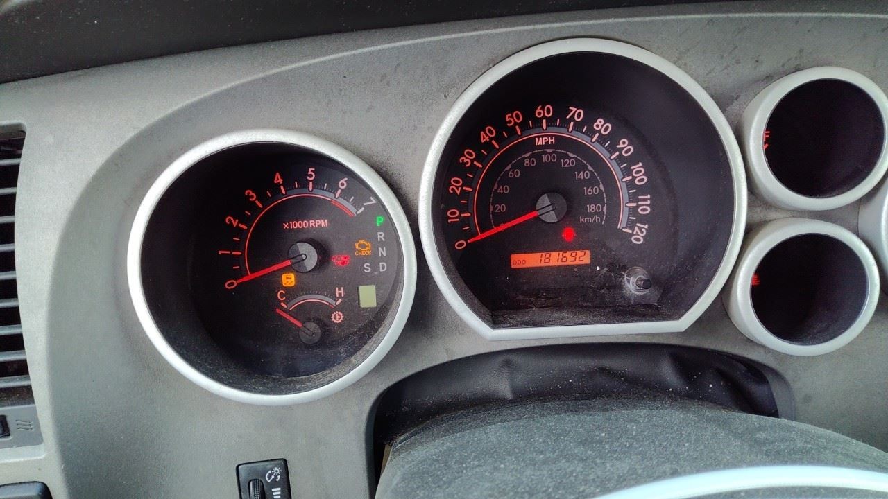Speedometer Cluster MPH 8 Cylinder With Tow Pkg Fits 10 TUNDRA 1152950