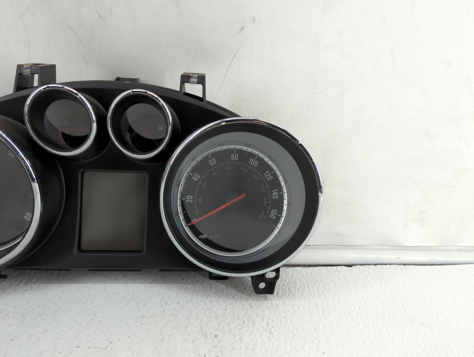 2015-2015 Buick Encore Speedometer Instrument Cluster Gauges 42342739 U5H9R