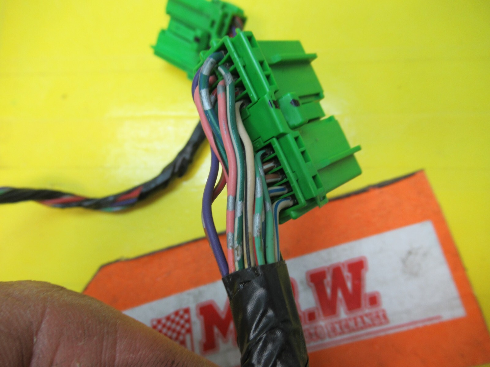 WIRE PLUG off SPEEDOMETER 2.5L AUTO TRANSMISSION 4 SPEED for 05 LEGACY OUTBACK