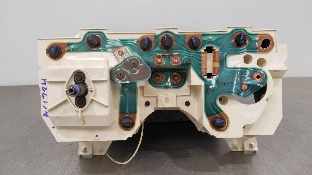 76 LINCOLN CONTINENTAL MARK IV CARTIER SPEEDOMETER INSTRUMENT CLUSTER D2LF-10848
