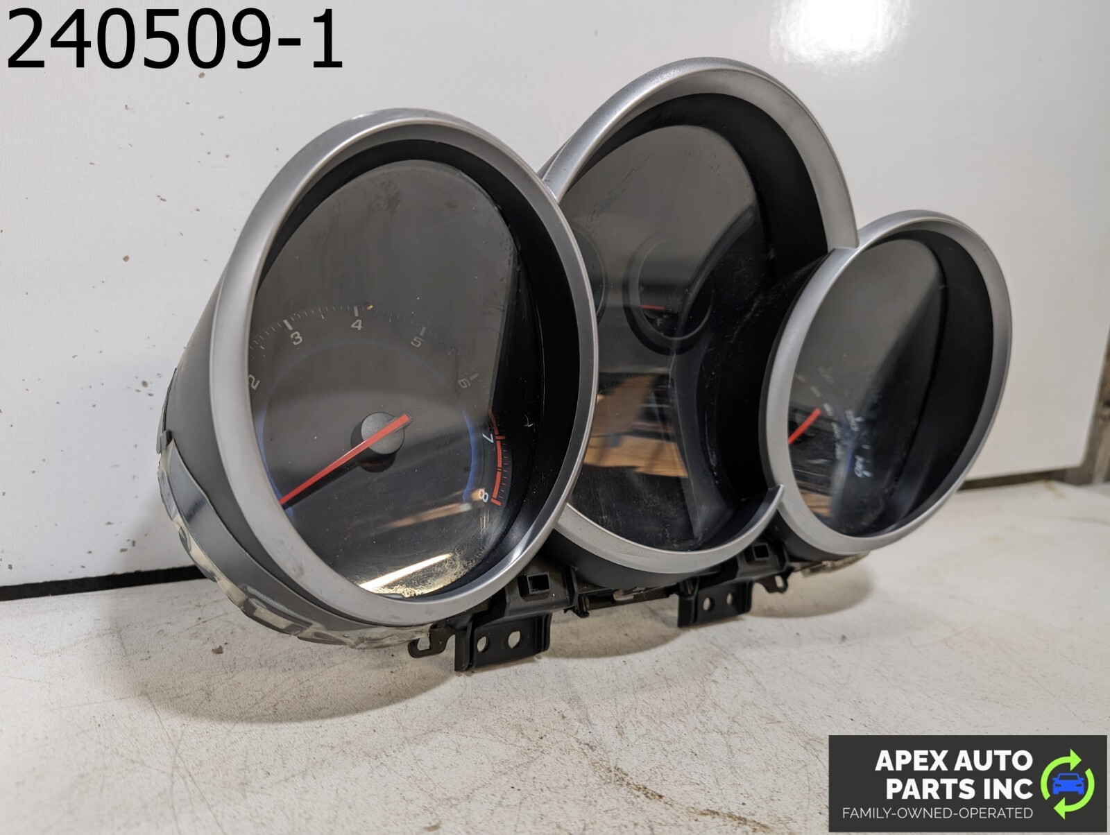 OEM 2014 Chevrolet Cruze 1.4L Speedometer MPH With Black Instrument Cluster