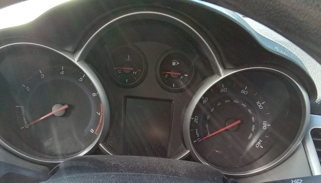 2013-2014 Chevrolet Cruze 7251 Speedometer Gauge Cluster MPH Black 95129378