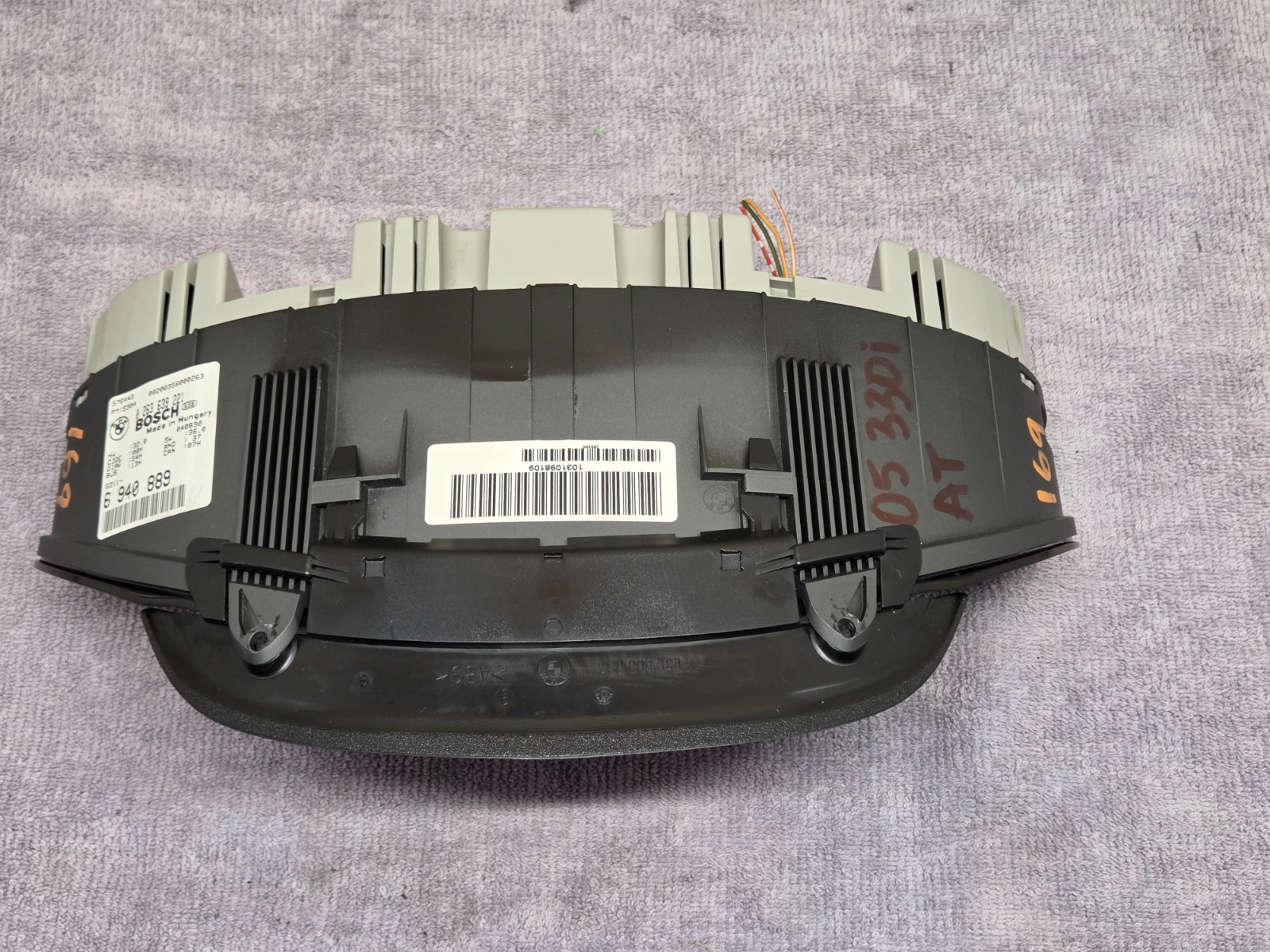 99-05 BMW 3 SERIES E46 330i AT Instrument cluster speedometer 169k MILES 6940889