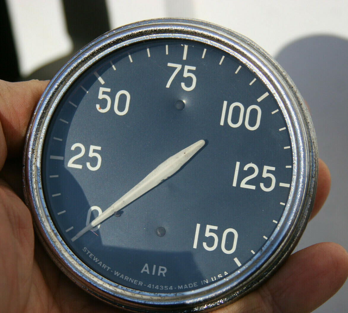 Stewart Warner Vintage 150 lbs 3 3/8″ Large Truck Air Brake Pressure Gauge